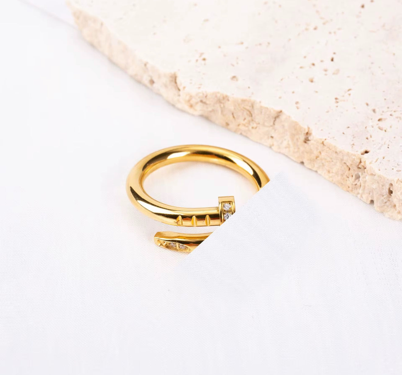 Bague Clou Chic