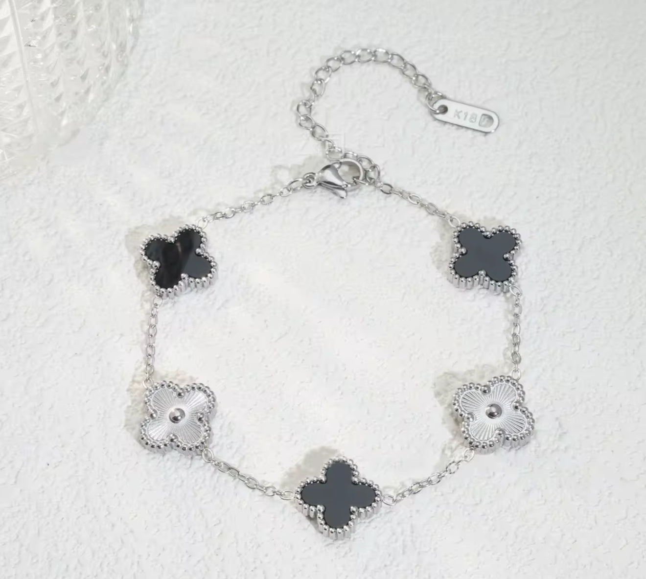 Bracelet Trèfle à quatre feuilles argentées
