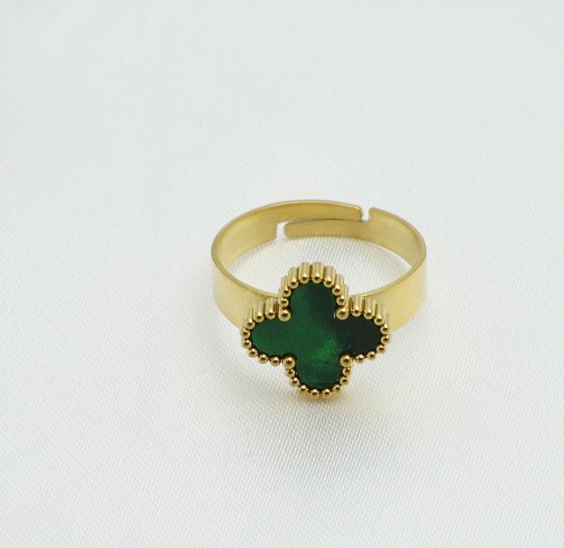 Bague trèfle à quatre feuilles