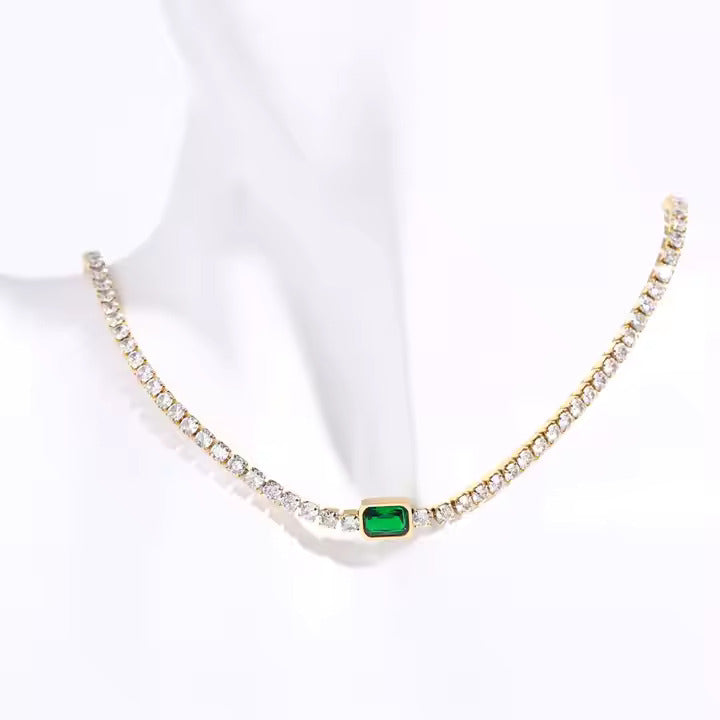 Light jade necklace