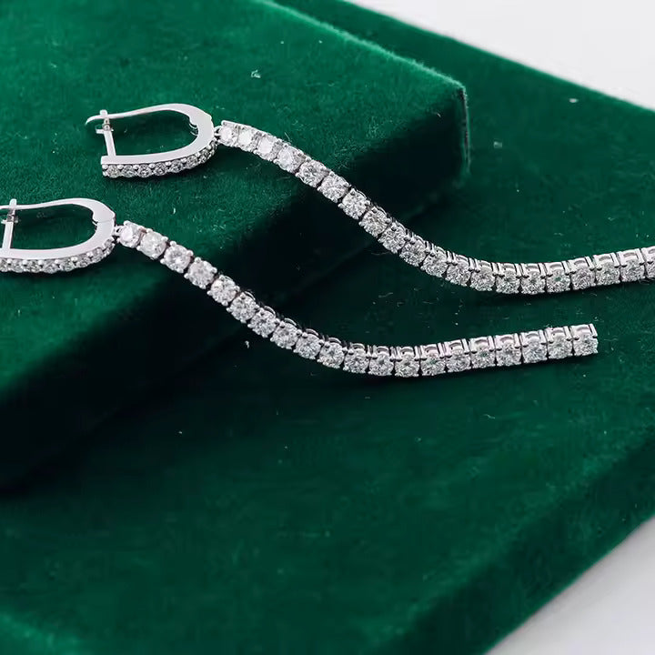 Cascade Étoilée – Boucles d'Oreilles Longues en Diamants de Laboratoire