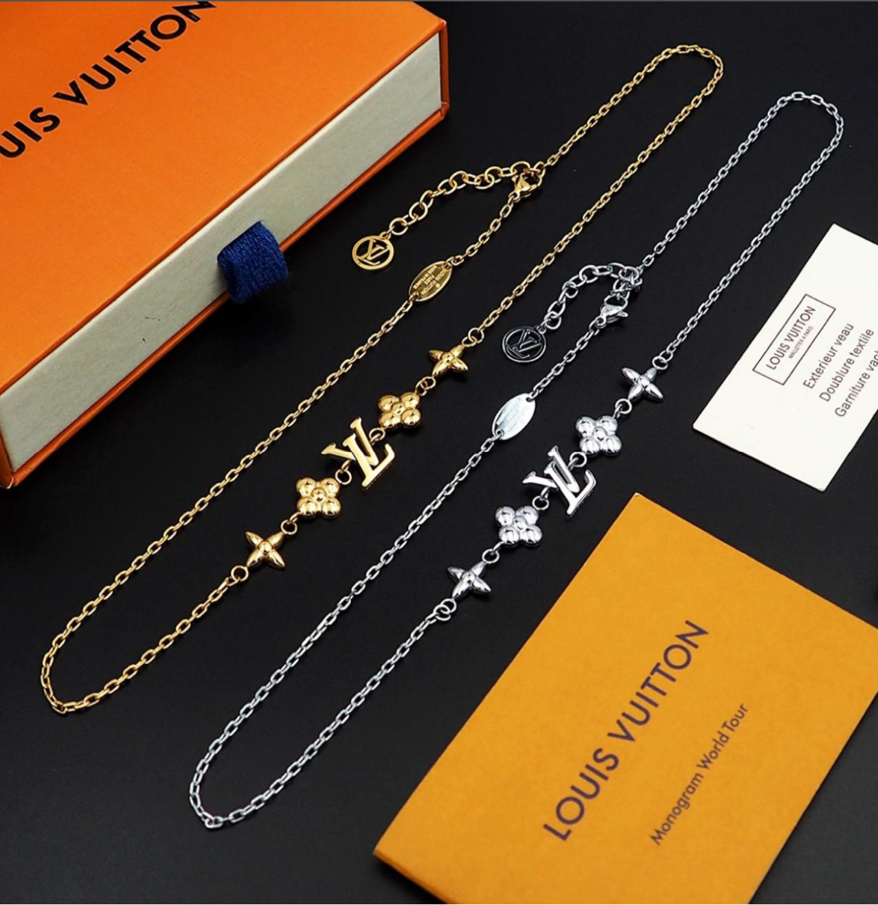 Collier LVX  en Acier Inoxydable & Gravé